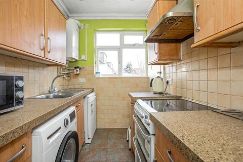 5 Christchurch Road, Purley, CR8 2BZ