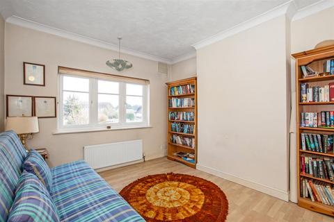 5 Christchurch Road, Purley, CR8 2BZ