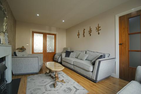 4 bedroom detached house for sale, Raeburn Drive, Wibsey, Bradford, BD6