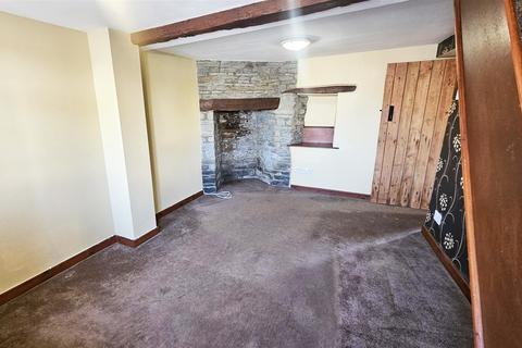 2 bedroom end of terrace house for sale, Market Street, Knighton