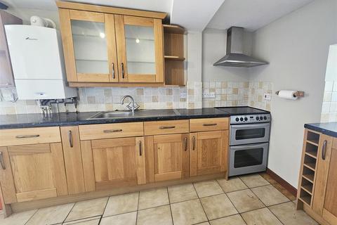 2 bedroom end of terrace house for sale, Market Street, Knighton