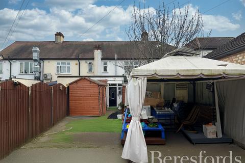 2 bedroom apartment for sale, Hornchurch Road, Hornchurch, RM11