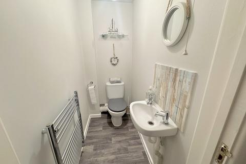 3 bedroom end of terrace house for sale, Blandford Road, Hamworthy, Poole, BH15