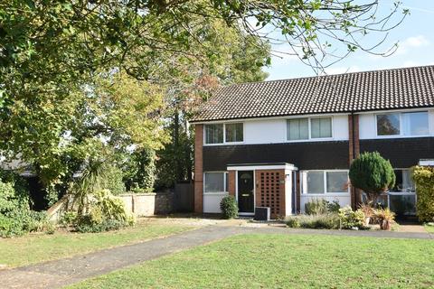 2 bedroom maisonette for sale, Layton Court, Weybridge, KT13