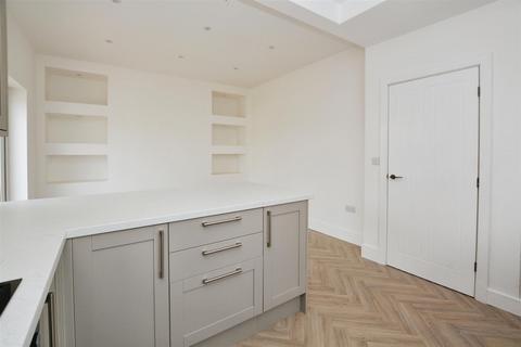 50 Alexandra Road, Scunthorpe, DN16 2SF