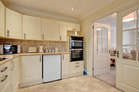 4 Worcestershire Close, Hull, HU5 5UQ