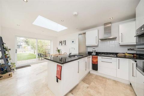 1a Victor Road, Teddington, TW11 8SP