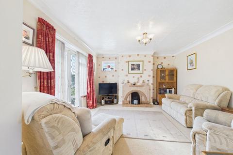 2 bedroom detached bungalow for sale, Allendale Avenue, Worthing BN14