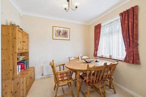 2 bedroom detached bungalow for sale, Allendale Avenue, Worthing BN14