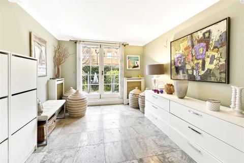 35 Drayton Gardens, London, SW10 9RY