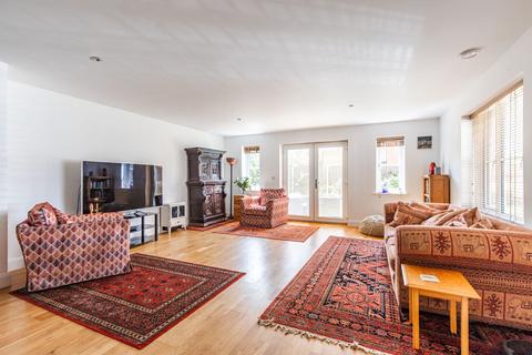 9 Ron Fielder Close, Salhouse, Norwich, NR13 6QY