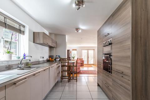 9 Ron Fielder Close, Salhouse, Norwich, NR13 6QY