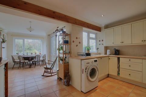 69 Ashdown Way, Romsey, SO51 5QR