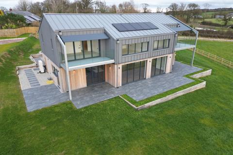 5 bedroom detached house to rent, Spreyton, Devon, EX17