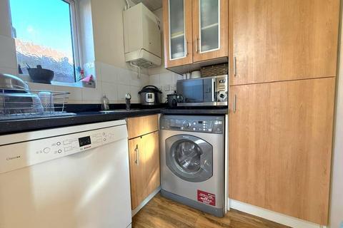 4 bedroom detached house for sale, Lordswood Close, Northampton NN4