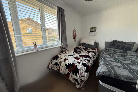 14 Catchpole Close, Corby, NN18 8DE