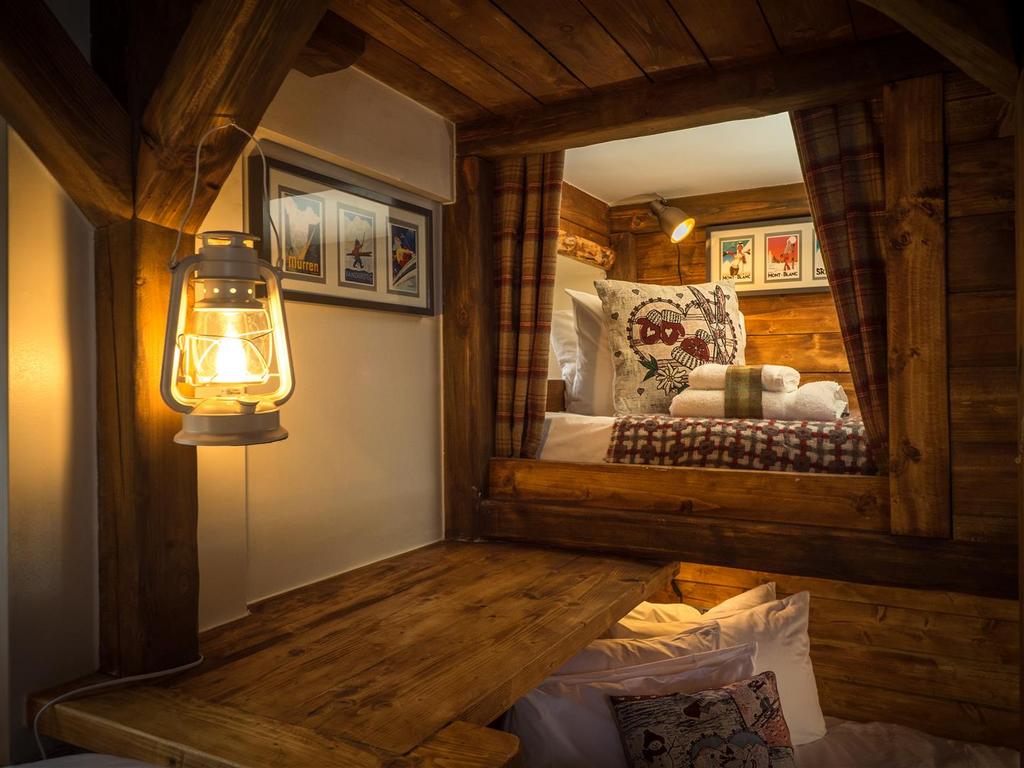 Bunk room close up-1.jpg