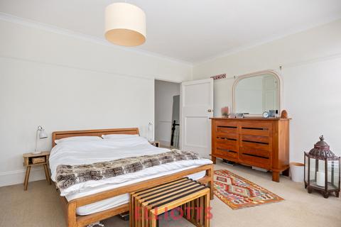 22 Matlock Road, Brighton, BN1 5BF