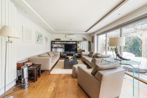 undefined, Hazelwood Close, Ealing Common, W5
