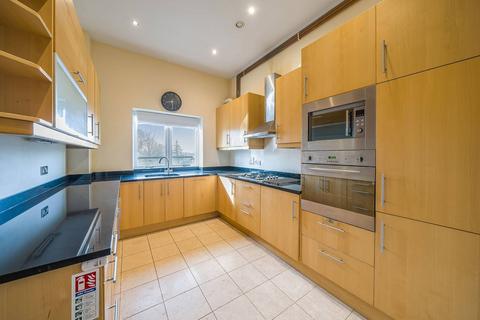 2 bedroom flat for sale, Selborne Road, Lloyd Park, Croydon, CR0