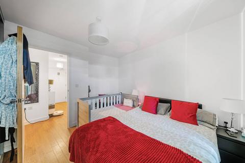246 Whitestone Way, Croydon, CR0 4FH
