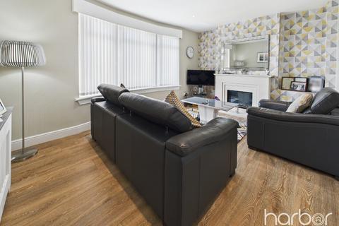 3 bedroom terraced house for sale, Robroyston Road, Glasgow, G33 1EQ
