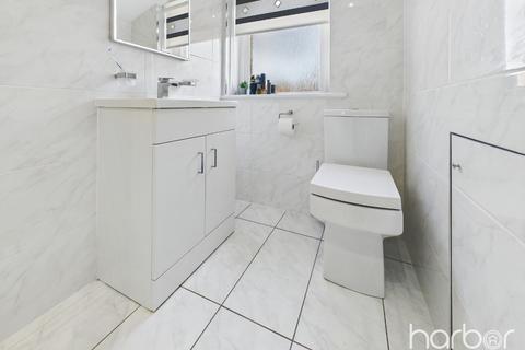 34 Robroyston Road, Glasgow, G33 1EQ
