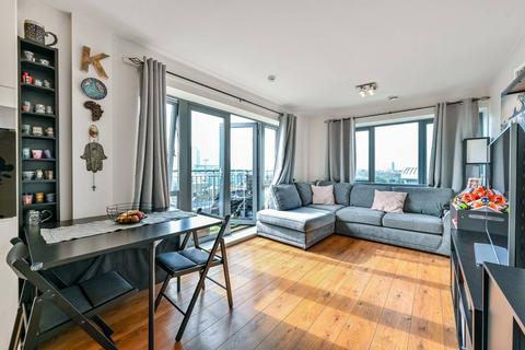 2 bedroom flat to rent, 5 Thomas Fyre Drive, London E3