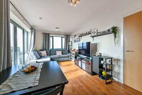 2 bedroom flat to rent, 5 Thomas Fyre Drive, London E3