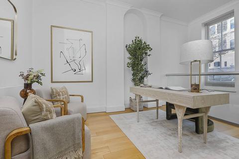 71a Abingdon Road, London, W8 6AW