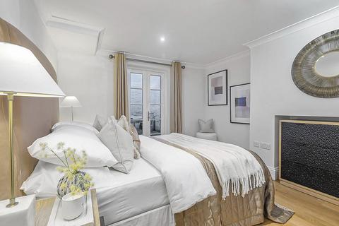 71a Abingdon Road, London, W8 6AW