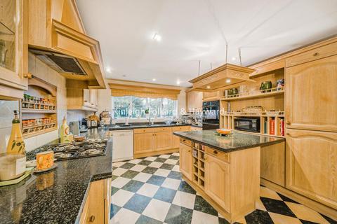 5 bedroom detached house for sale, Rockways, Arkley