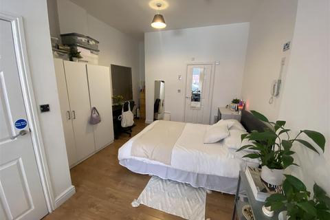 Studio to rent, York Road, Leicester, LE1