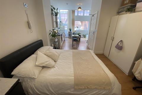 Studio to rent, York Road, Leicester, LE1
