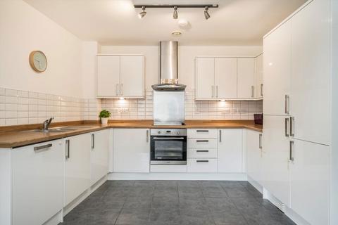 2 bedroom flat for sale, Furrow Lane, London E9