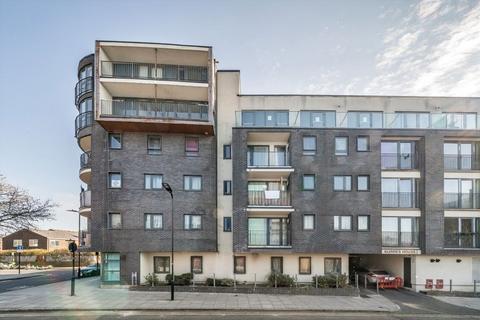 2 bedroom flat for sale, Furrow Lane, London E9