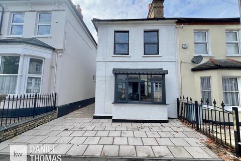 2 Manor Road, Waltham Abbey, EN9 1NF