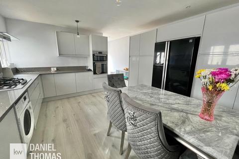 2 Manor Road, Waltham Abbey, EN9 1NF
