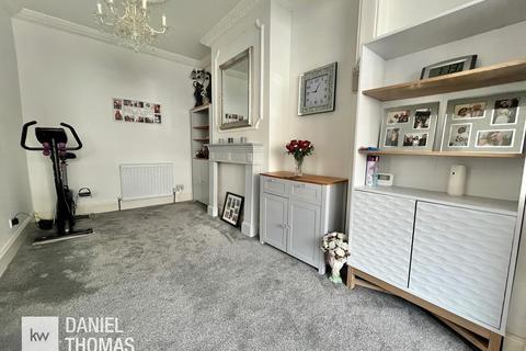 2 Manor Road, Waltham Abbey, EN9 1NF