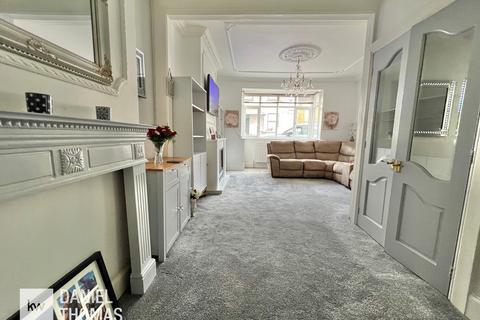 2 Manor Road, Waltham Abbey, EN9 1NF