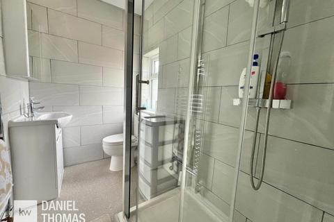 2 Manor Road, Waltham Abbey, EN9 1NF