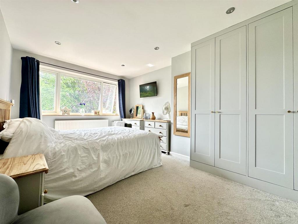 Bedroom1.jpg
