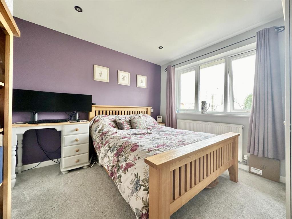 Bedroom2.jpg