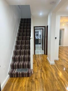 undefined, Greenford UB6