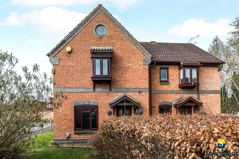 3 bedroom semi-detached house for sale, Dairymans Walk, Guildford GU4