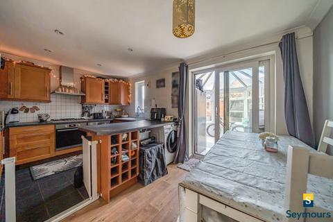3 bedroom semi-detached house for sale, Dairymans Walk, Guildford GU4