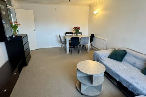 15 Ash Grove, Chard, TA20 1BZ