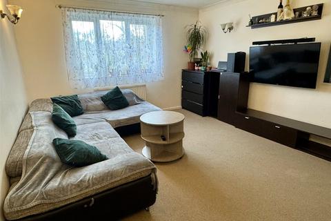 15 Ash Grove, Chard, TA20 1BZ
