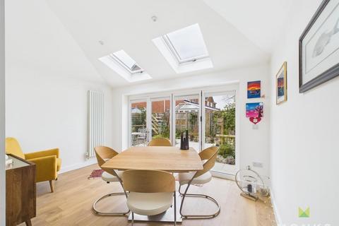 2 bedroom semi-detached house for sale, Northwood Road, Shrewsbury