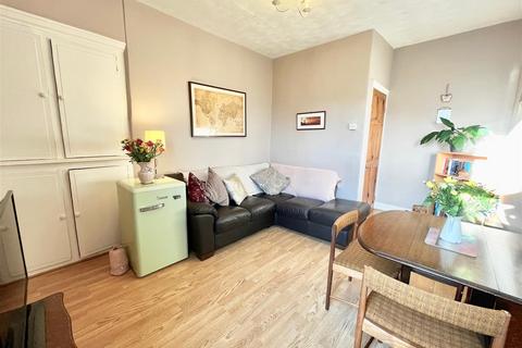 3 bedroom apartment for sale, Windsor Avenue, Gateshead